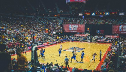 ky体育竞猜-联盟是否应每年组织球员家庭日大型活动，nba联盟每年给球队多少钱