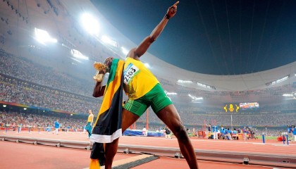 开云竞猜官网-勇士球队多点开花进攻强劲，勇士队进攻集锦