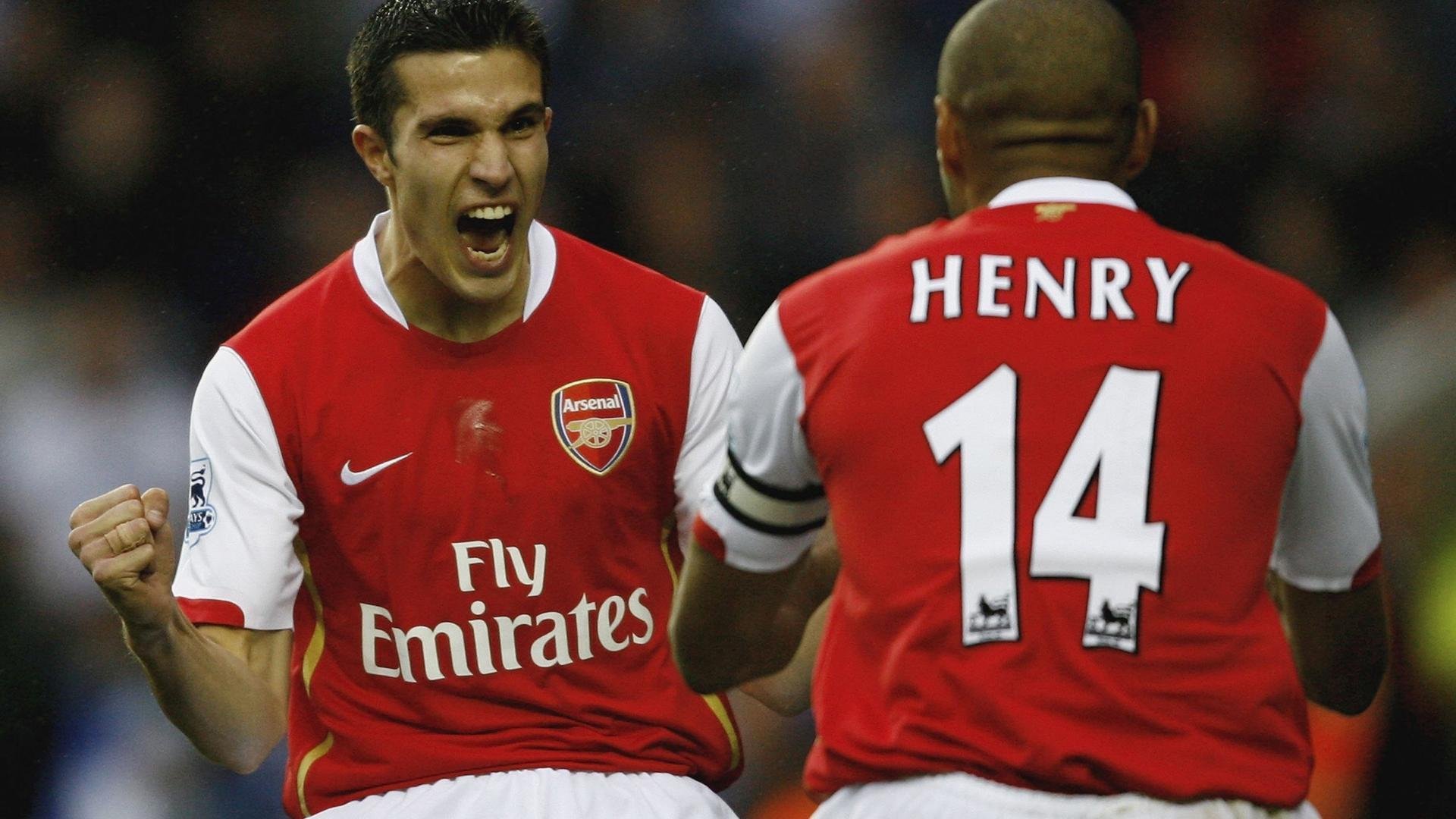 上海海港球员荣获月度最佳，上海海港队进球了